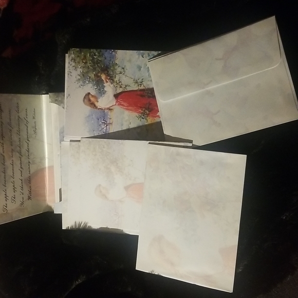 2 SETS of 12 BLANK Notecards with PATTERNED ENVELOPES - Picture 3 of 14